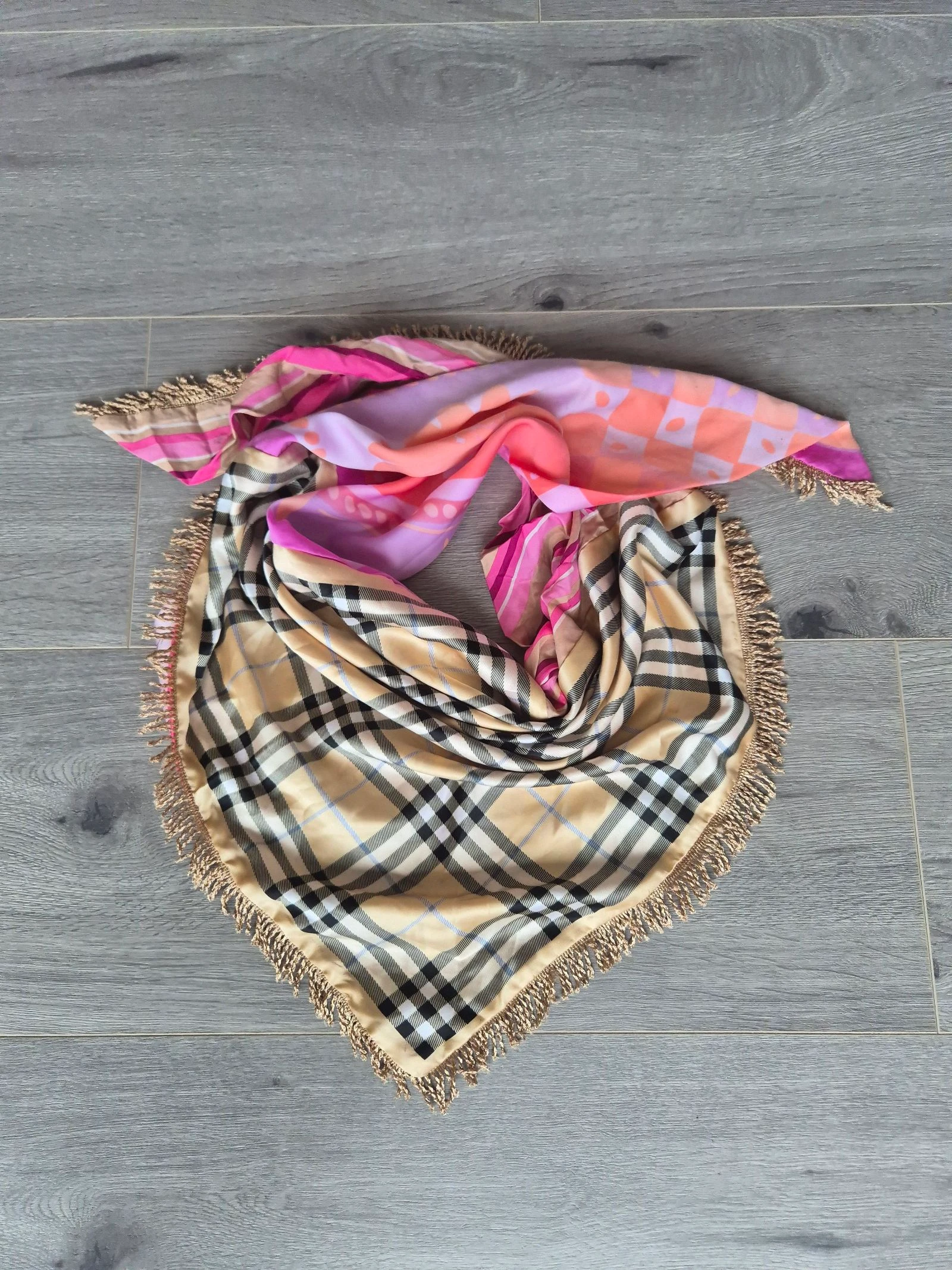 Grote Driehoekssjaal met Ruit- & Bloemenprint + Franjes
